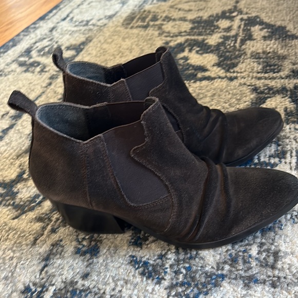 Coconuts by Matisse country booties. - Picture 4 of 4